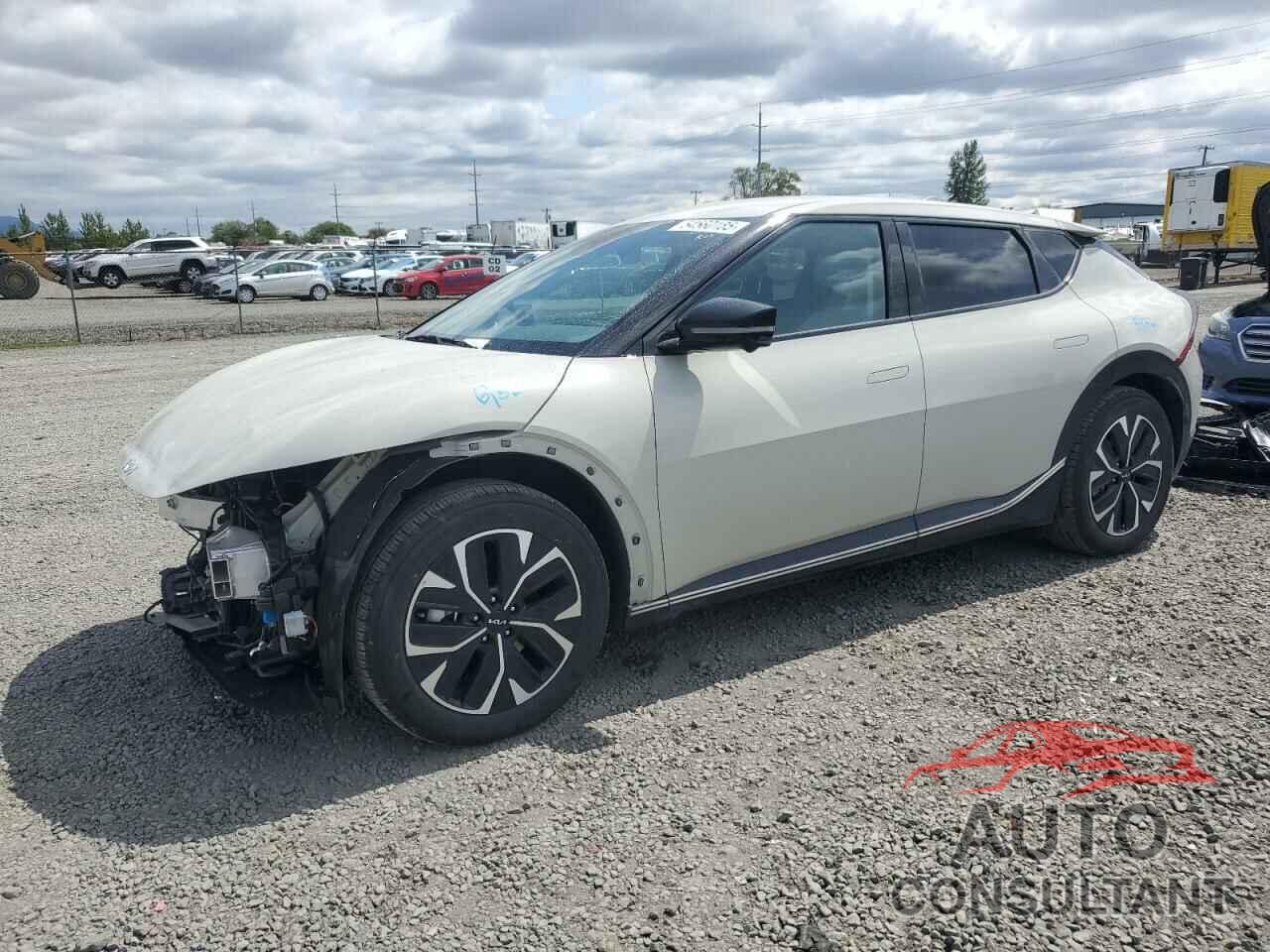 KIA EV6 LIGHT 2023 - KNDC3DLC0P5102199