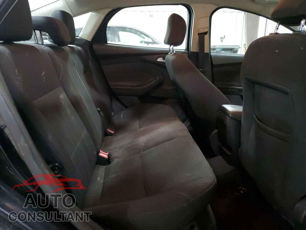 FORD FOCUS 2016 - 1FADP3F22GL267226