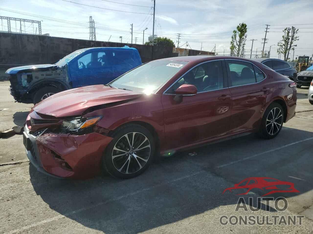 TOYOTA CAMRY 2018 - 4T1B11HK3JU520085