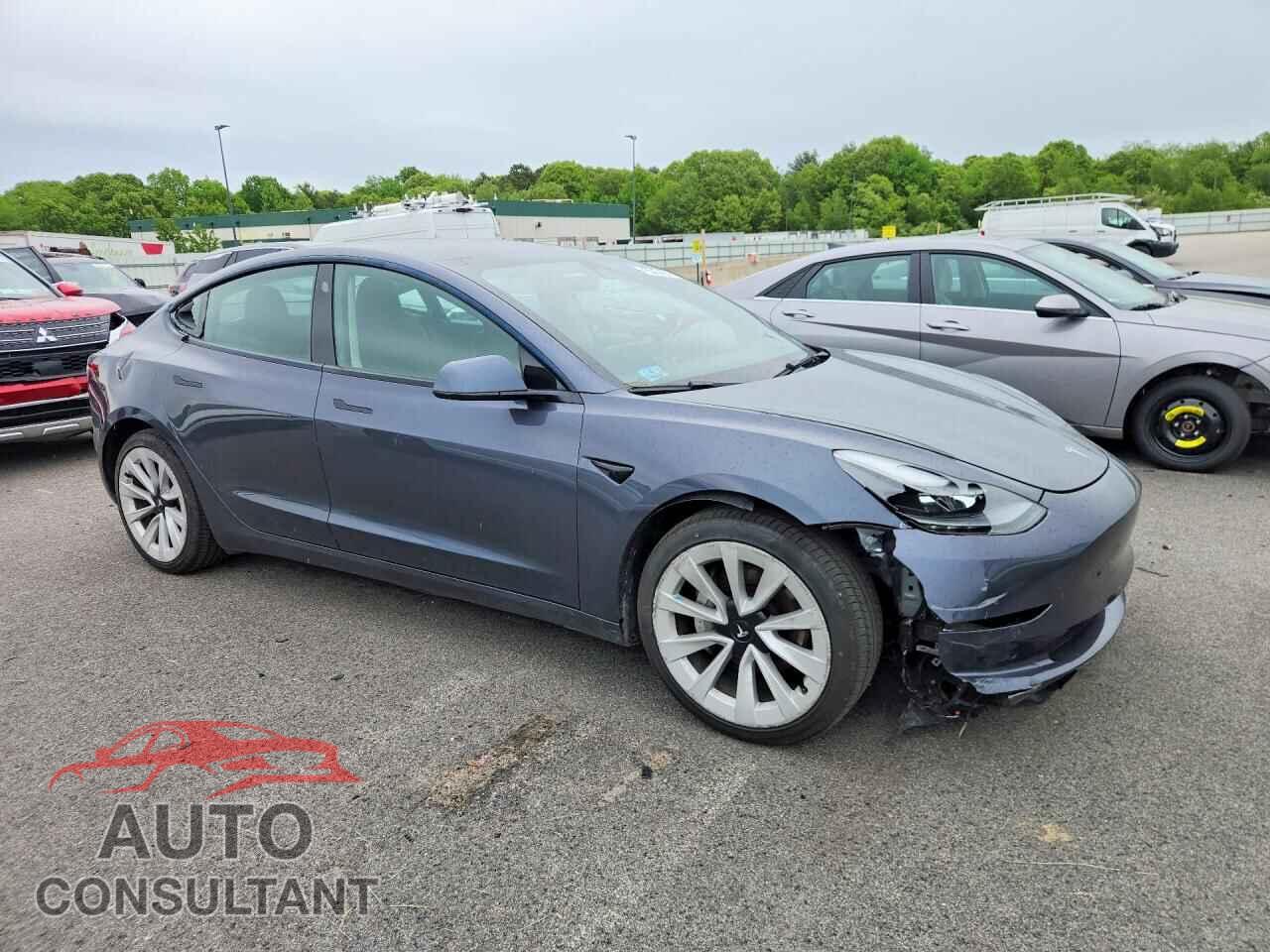 TESLA MODEL 3 2022 - 5YJ3E1EA5NF370035