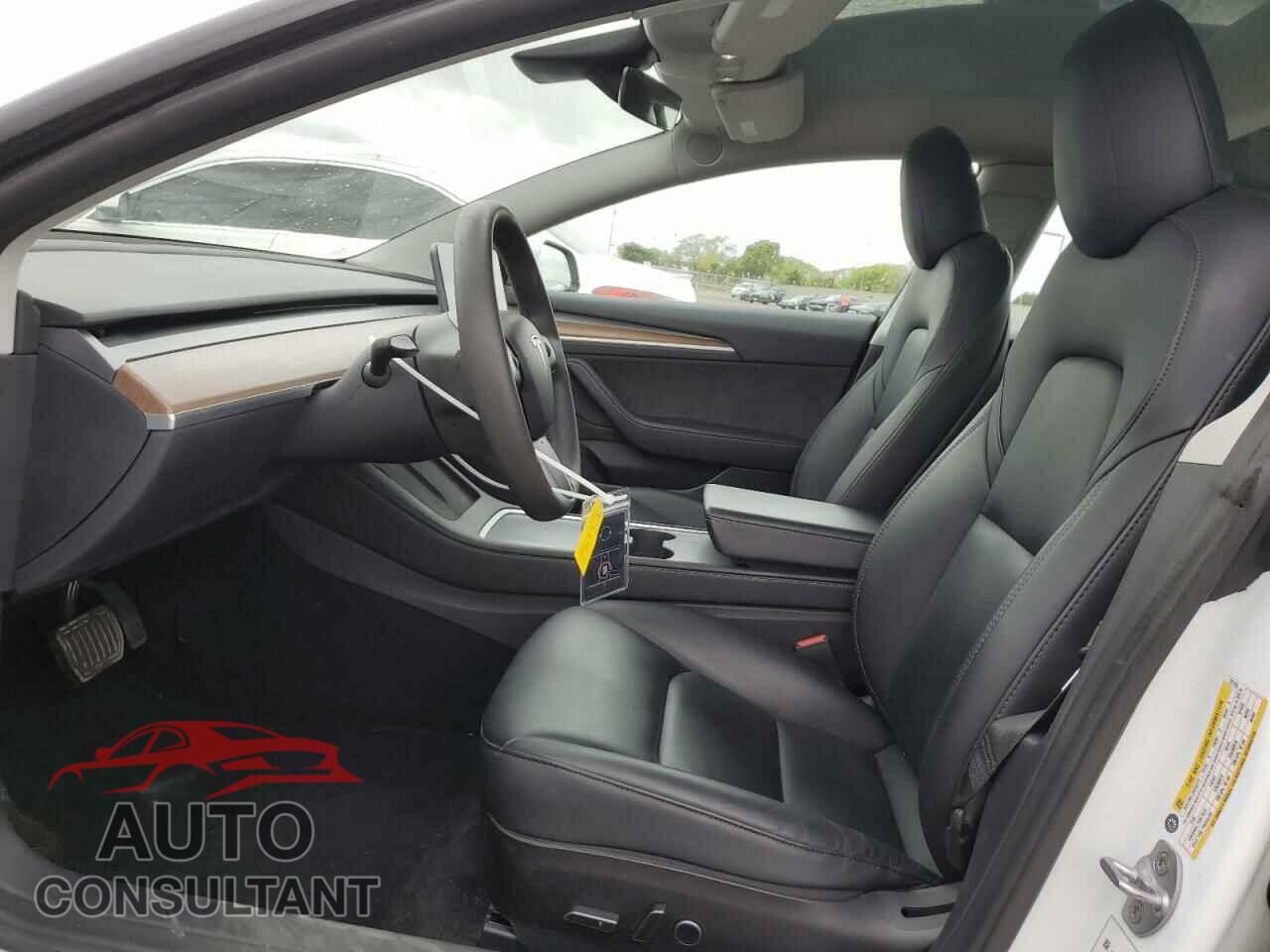 TESLA MODEL 3 2022 - 5YJ3E1EA5NF321935