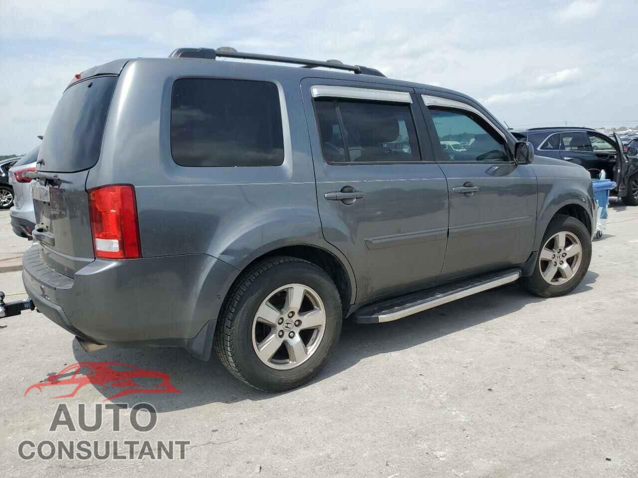 HONDA PILOT 2011 - 5FNYF3H57BB040115