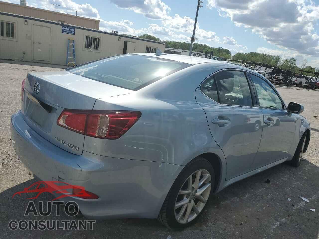 LEXUS IS 2011 - JTHCF5C22B5048190