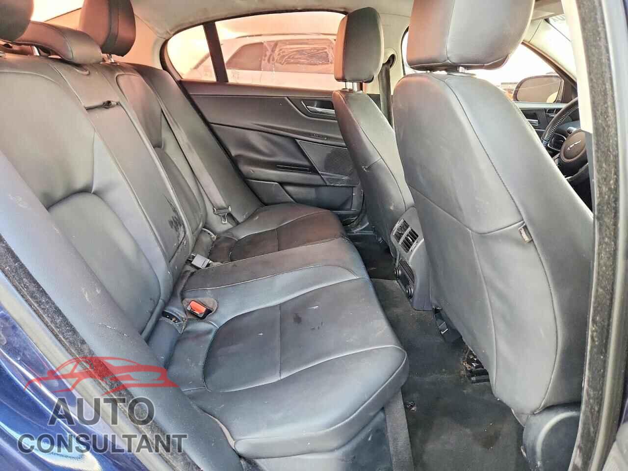 JAGUAR XE 2018 - SAJAD4FX4JCP34355