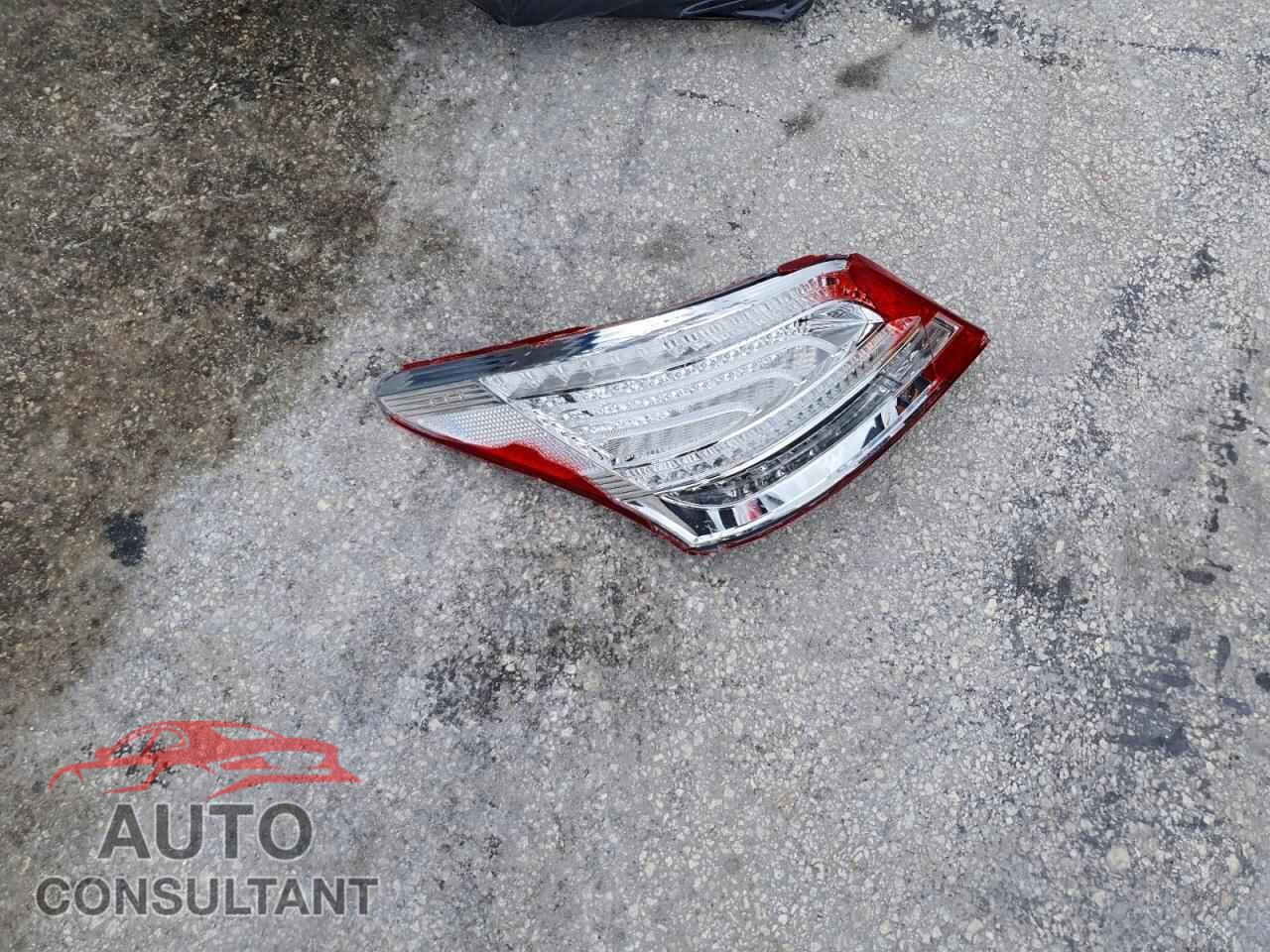 HYUNDAI EQUUS 2012 - KMHGH4JH7CU052205