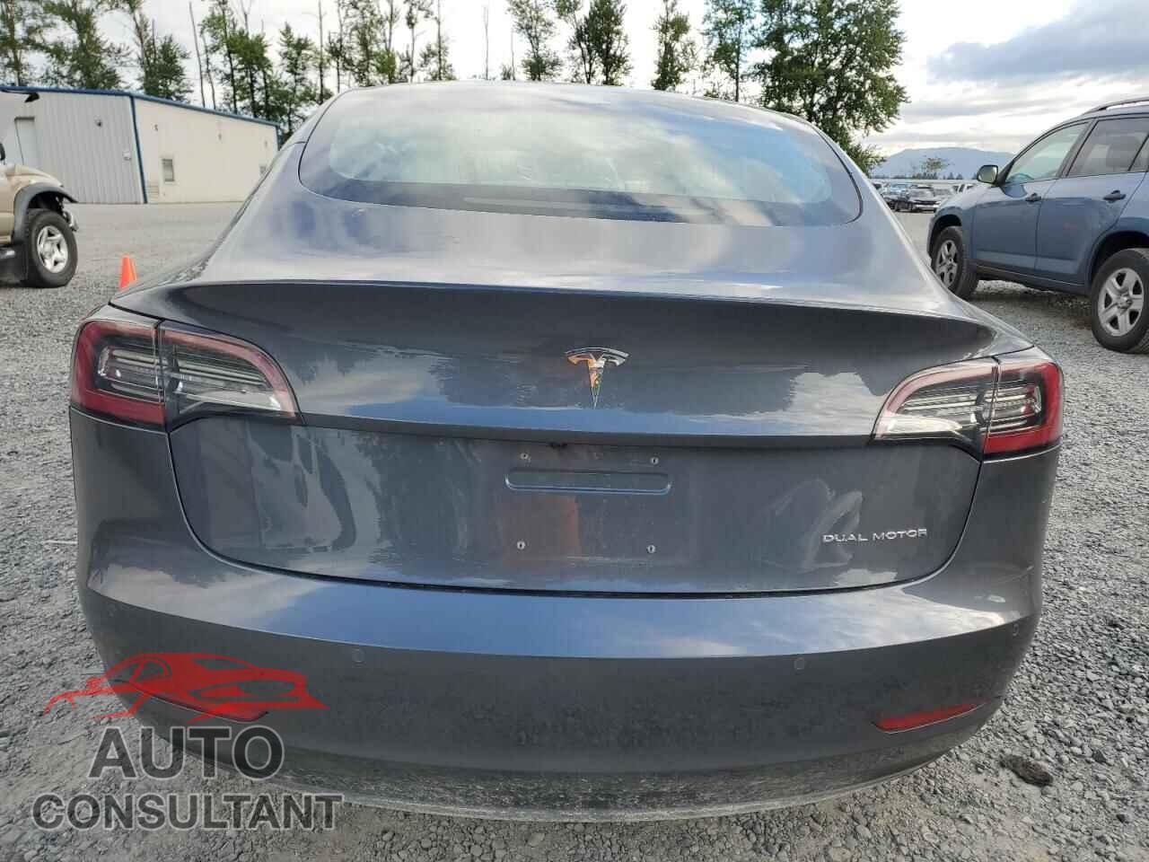 TESLA MODEL 3 2018 - 5YJ3E1EB2JF170135