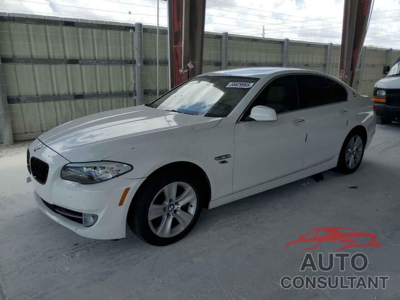 BMW 5 SERIES 2013 - WBAXG5C59DDY34598