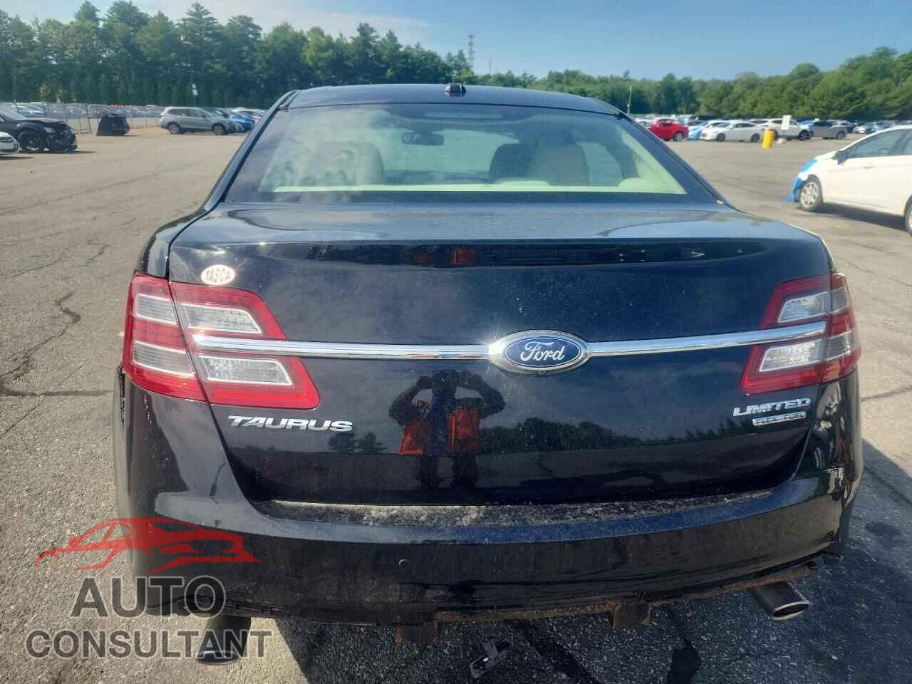 FORD TAURUS 2017 - 1FAHP2F87HG104467