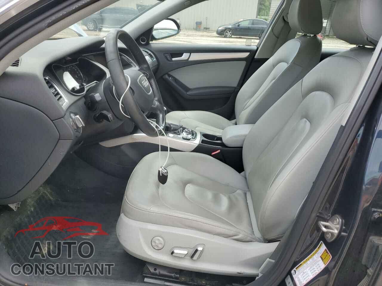 AUDI A4 2013 - WAUMFBFLXDA195180