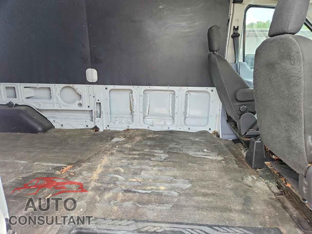 FORD TRANSIT 2019 - 1FTYR2CM7KKA82982
