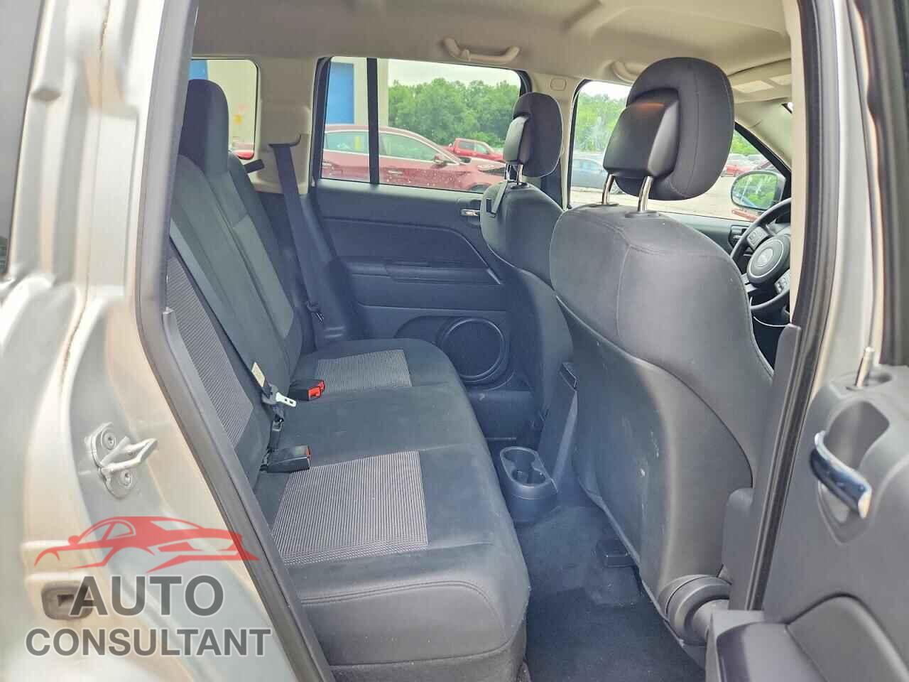 JEEP COMPASS 2013 - 1C4NJDBB2DD174157