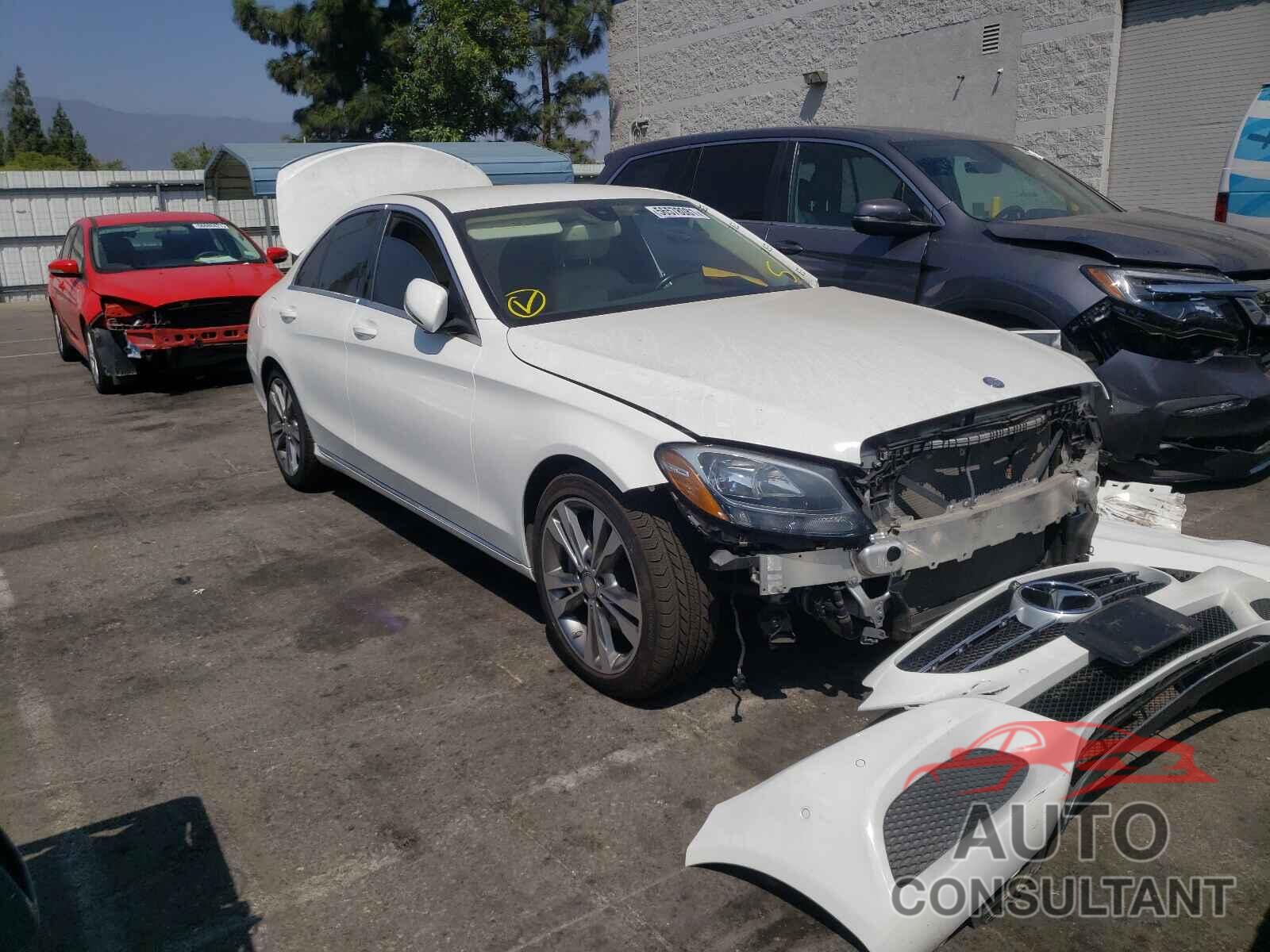 MERCEDES-BENZ C-CLASS 2016 - 55SWF4JBXGU168996