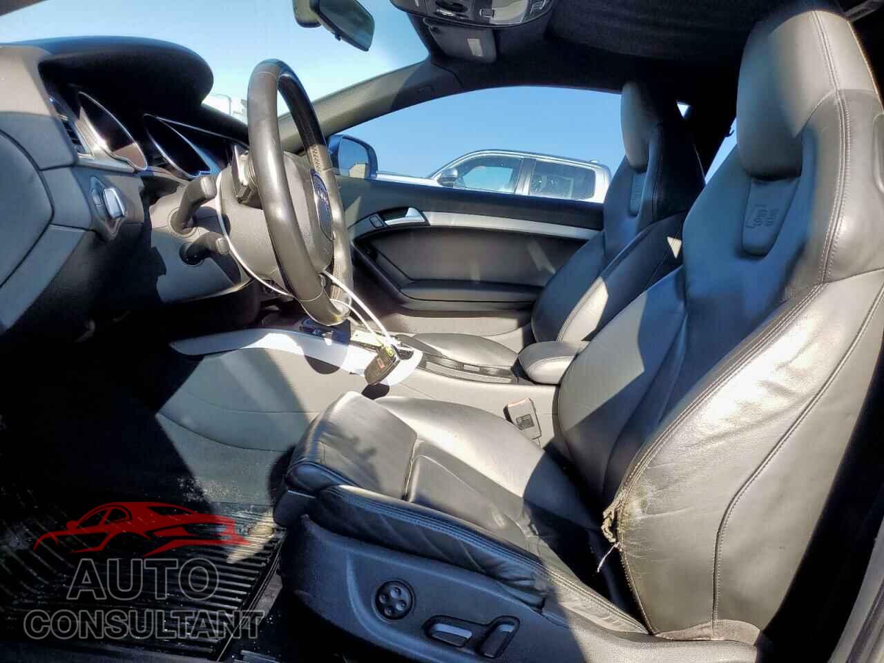 AUDI S5/RS5 2010 - WAUCVAFR5AA078437
