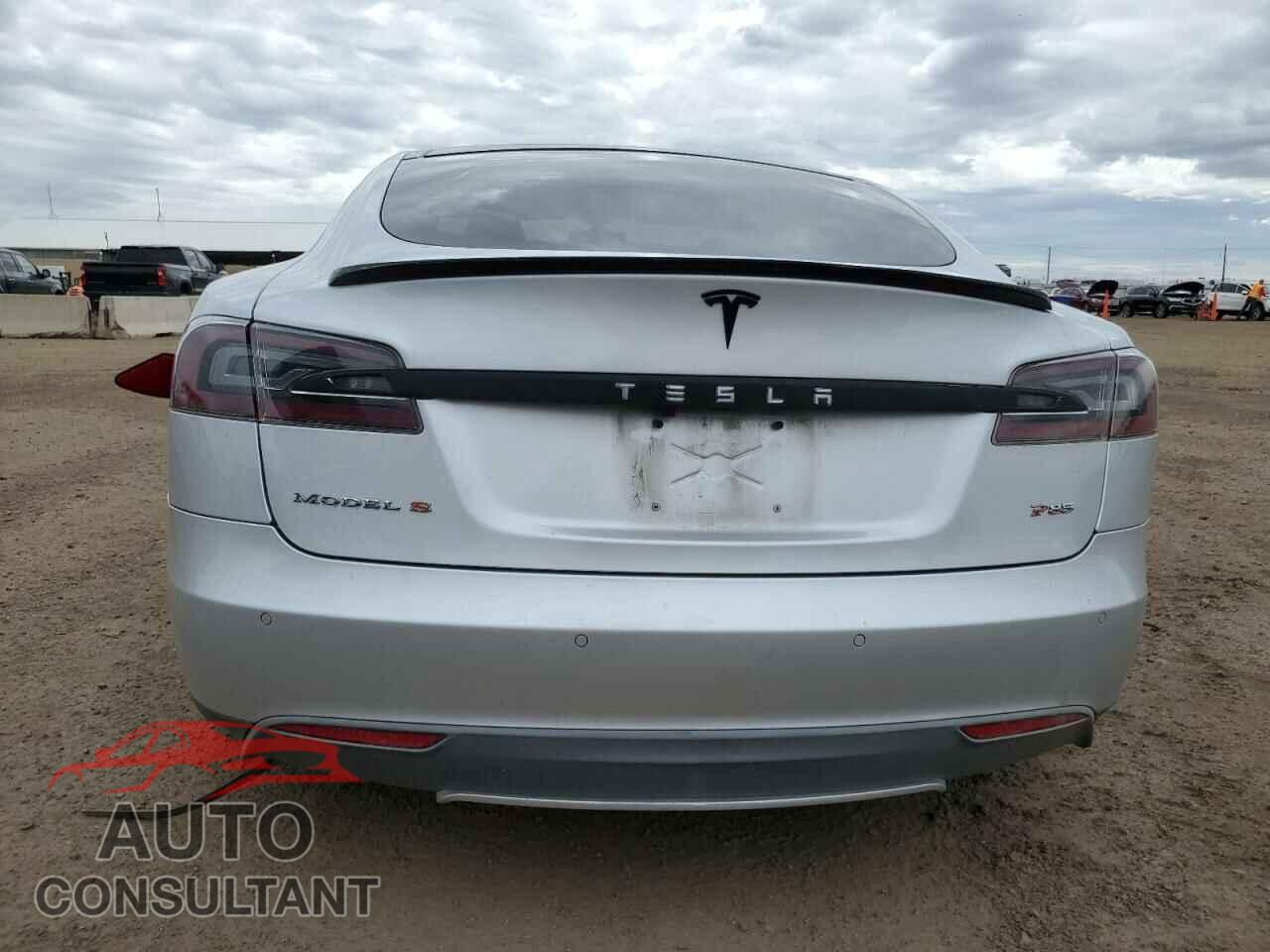 TESLA MODEL S 2013 - 5YJSA1CP3DFP27631