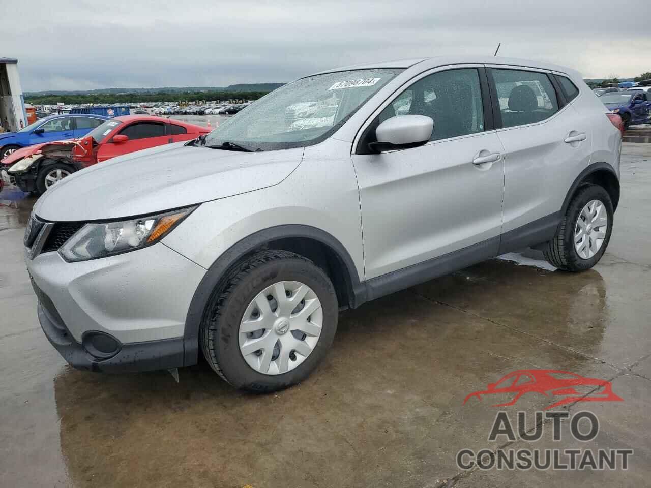 NISSAN ROGUE 2018 - JN1BJ1CP3JW161299