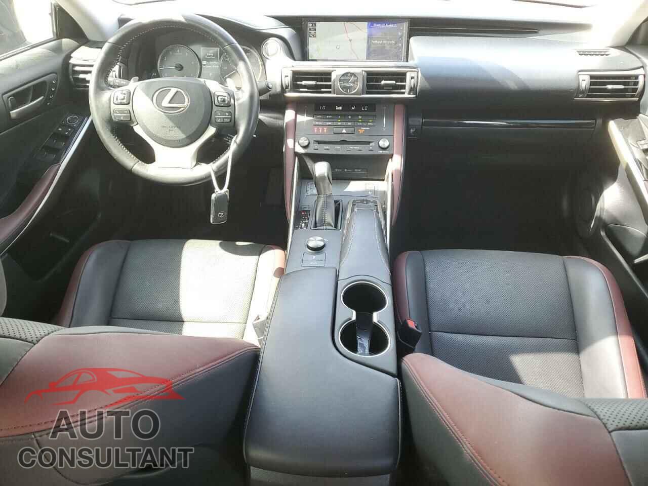 LEXUS IS 2019 - JTHBA1D28K5095743