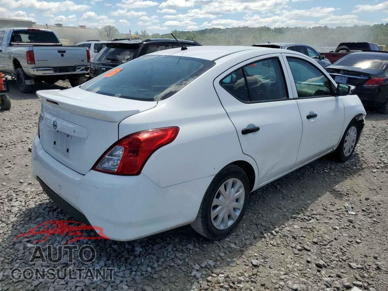 NISSAN VERSA 2017 - 3N1CN7AP3HL896122