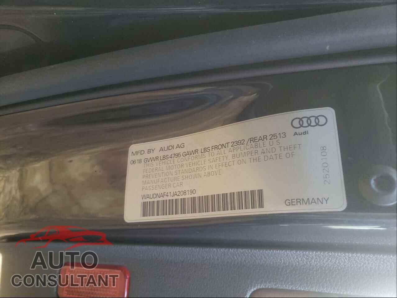 AUDI A4 2018 - WAUDNAF41JA208190