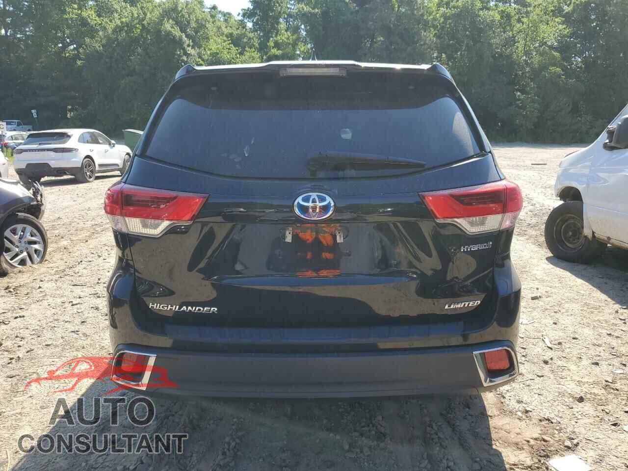 TOYOTA HIGHLANDER 2018 - 5TDDGRFH1JS039998