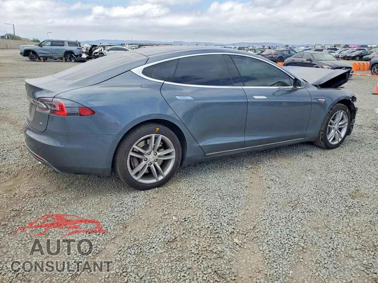 TESLA MODEL S 2013 - 5YJSA1CN6DFP27377