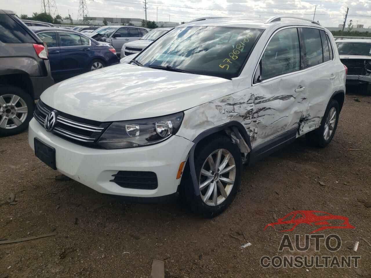 VOLKSWAGEN TIGUAN 2017 - WVGSV7AX8HK022001