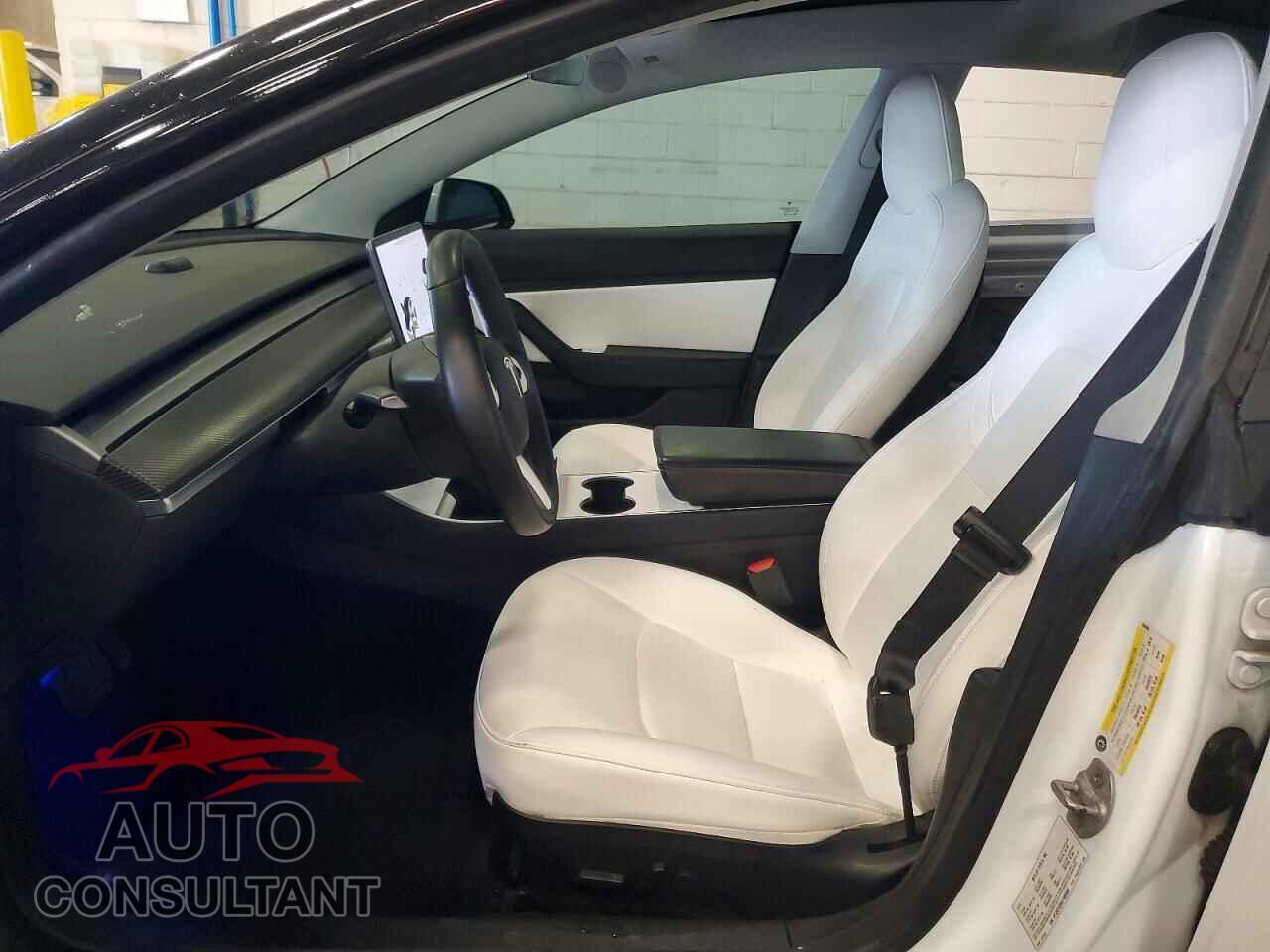 TESLA MODEL 3 2020 - 5YJ3E1EB4LF606986