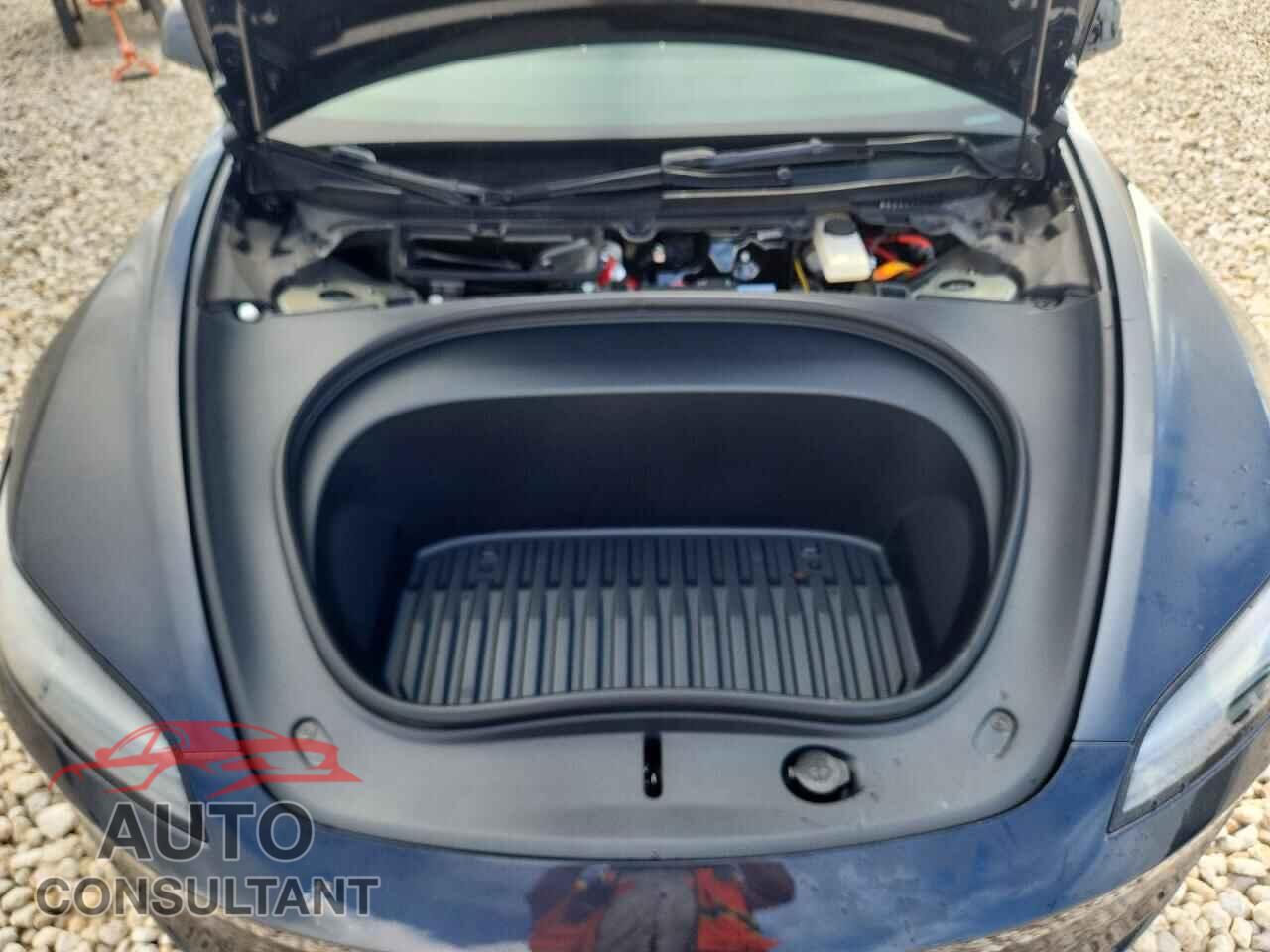 TESLA MODEL 3 2026 - 5YJ3E1EAXTF158485