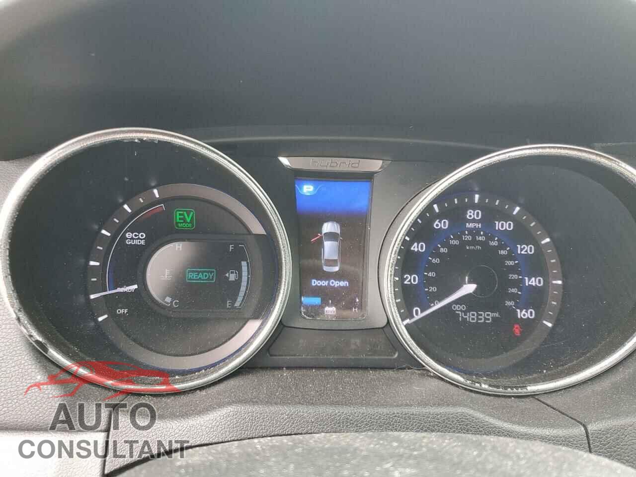 HYUNDAI SONATA 2012 - KMHEC4A46CA038493