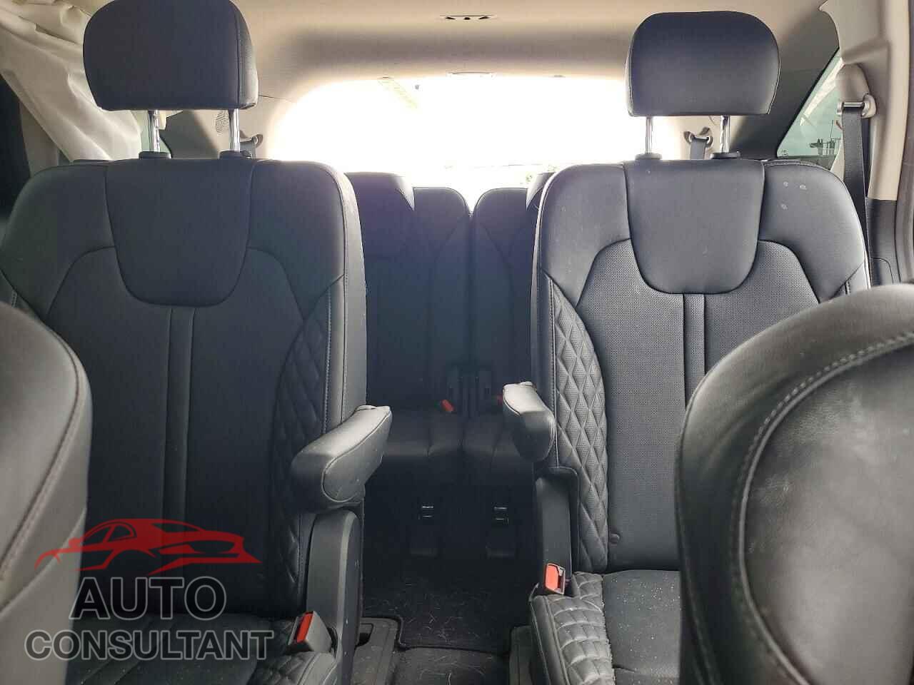 KIA SORENTO 2023 - 5XYRKDLF5PG214964