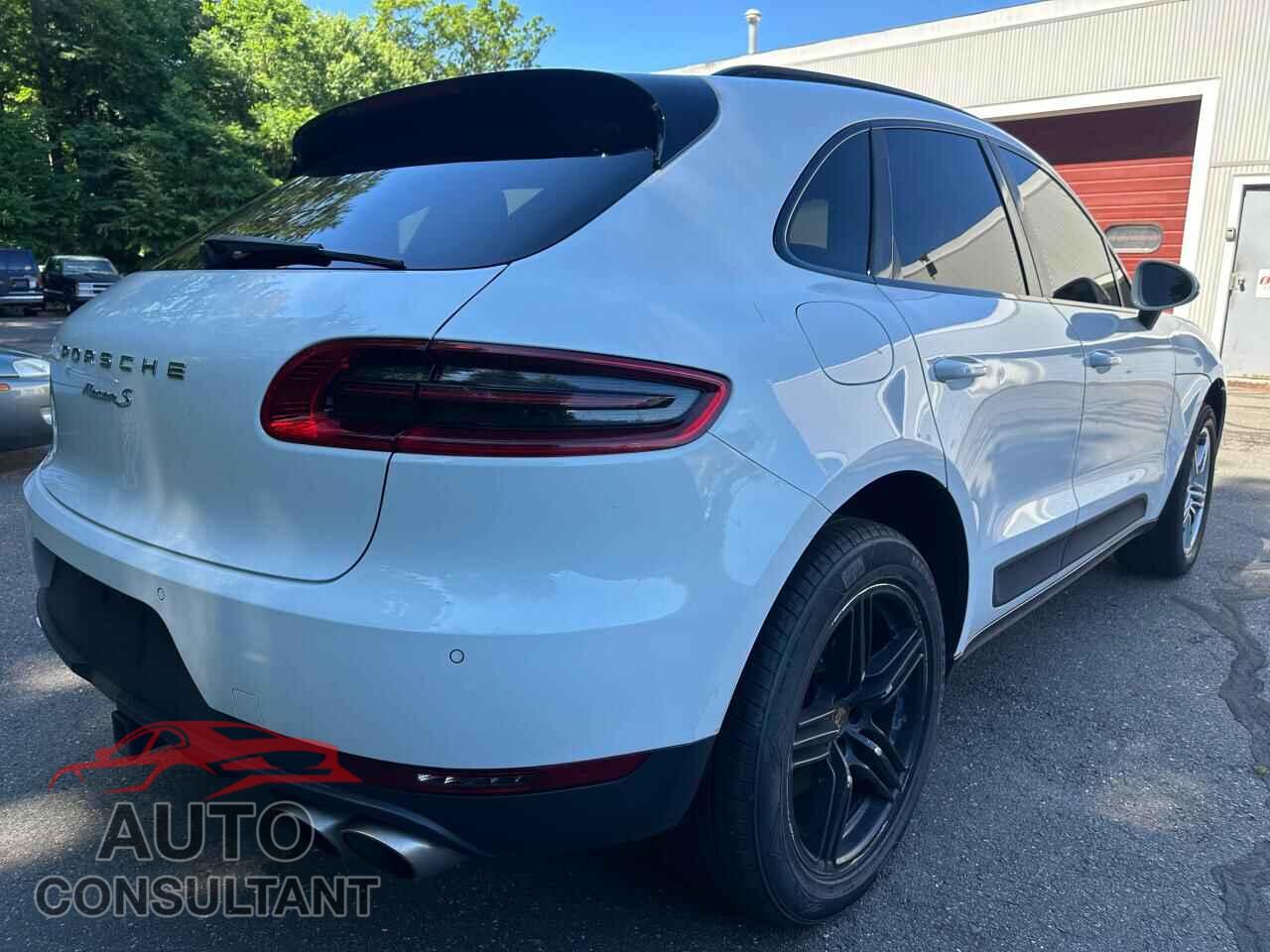 PORSCHE MACAN 2015 - WP1AB2A56FLB51631