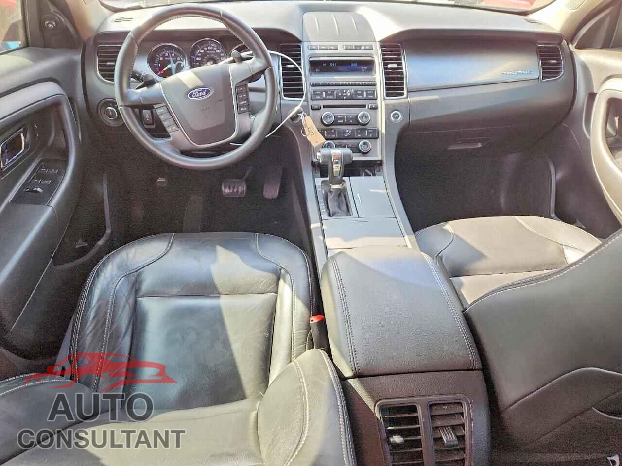 FORD TAURUS 2011 - 1FAHP2EW2BG104318