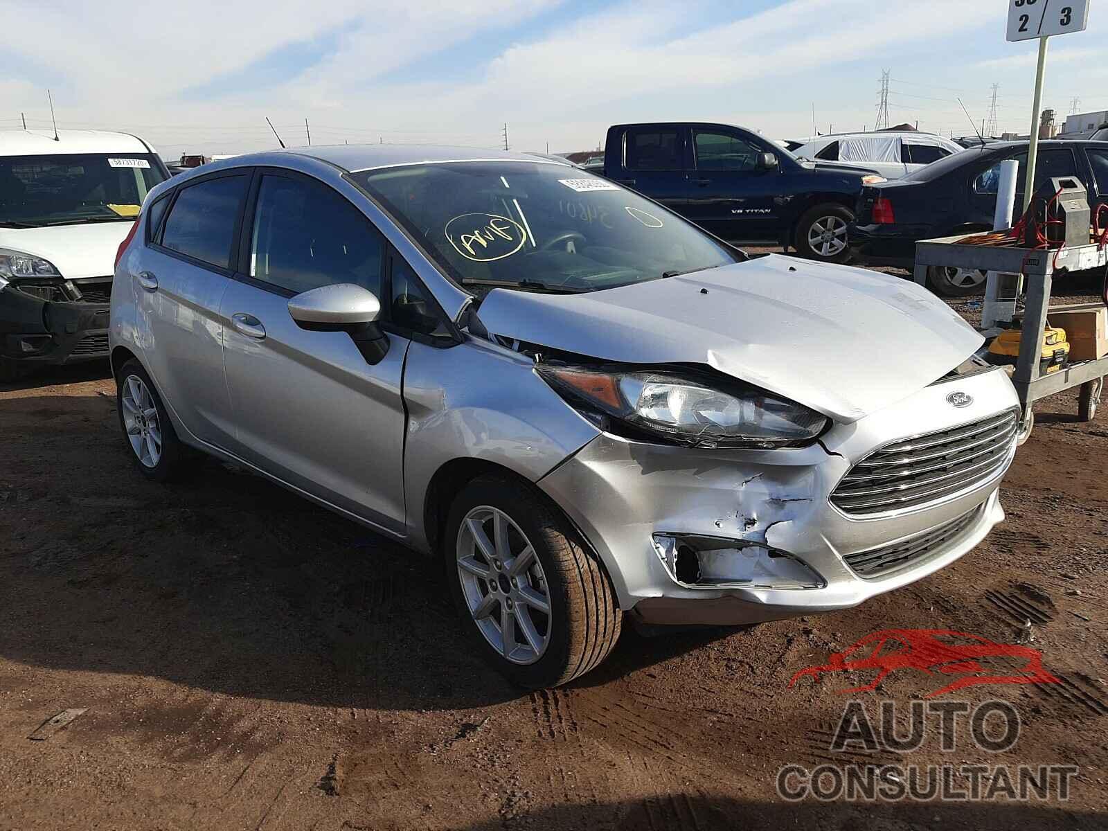 FORD FIESTA 2018 - 3FADP4EJ4JM135198