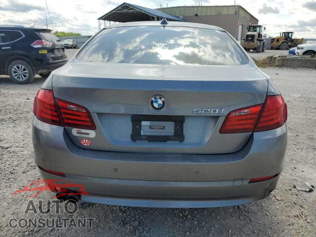 BMW 5 SERIES 2012 - WBAXG5C55CDX03599