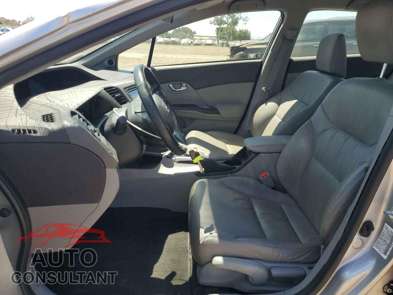 HONDA CIVIC 2012 - JHMFB4F33CS004712