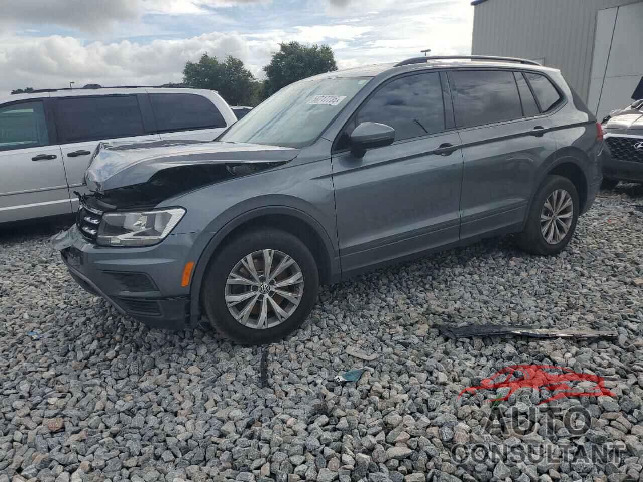 VOLKSWAGEN TIGUAN 2018 - 3VV1B7AX2JM124614