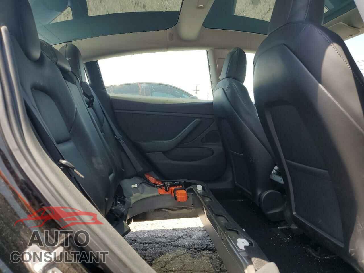 TESLA MODEL 3 2018 - 5YJ3E1EA7JF176276