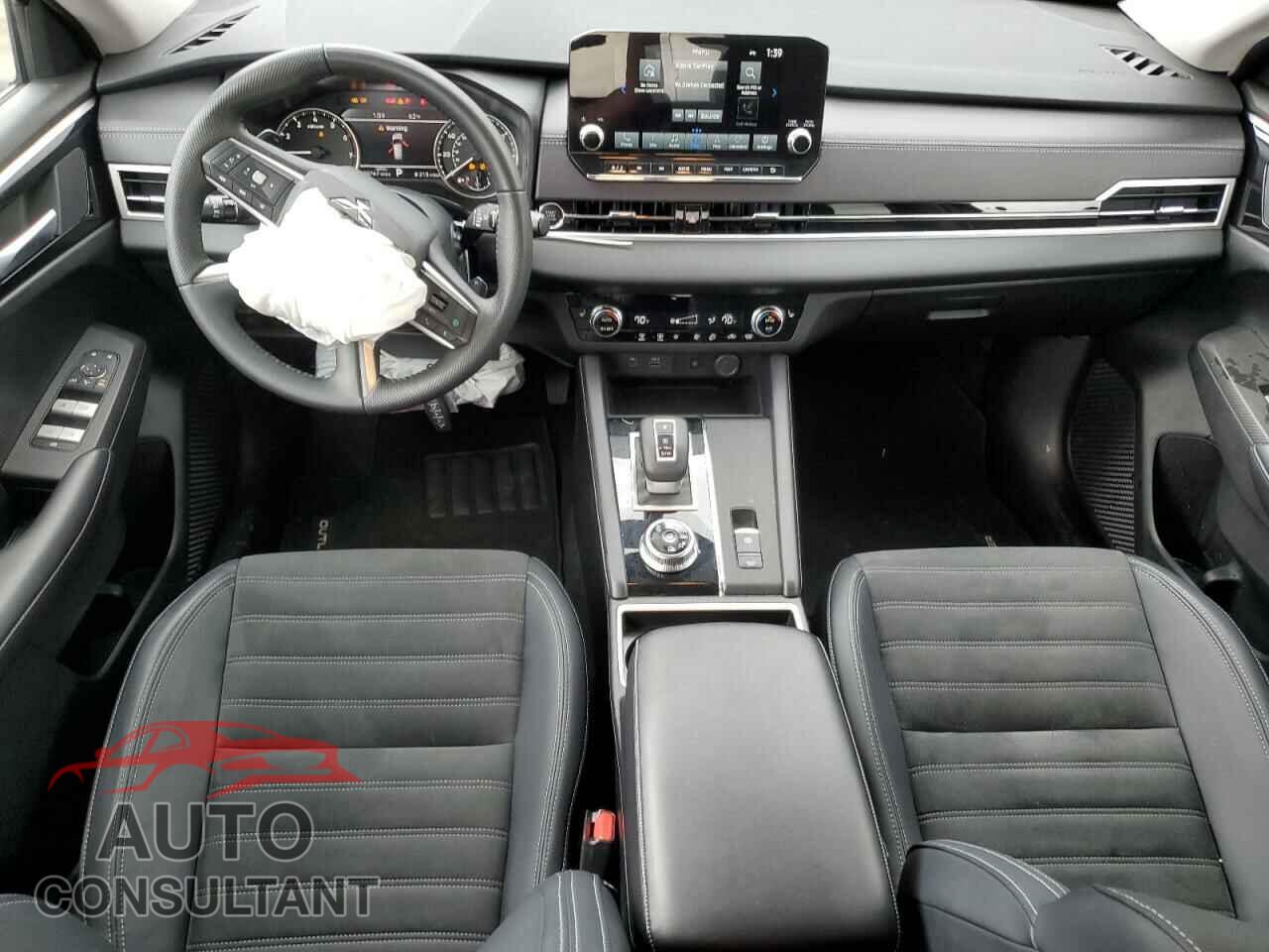 MITSUBISHI OUTLANDER 2024 - JA4J4VA80RZ089355