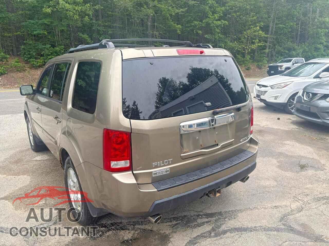 HONDA PILOT 2011 - 5FNYF4H57BB010649
