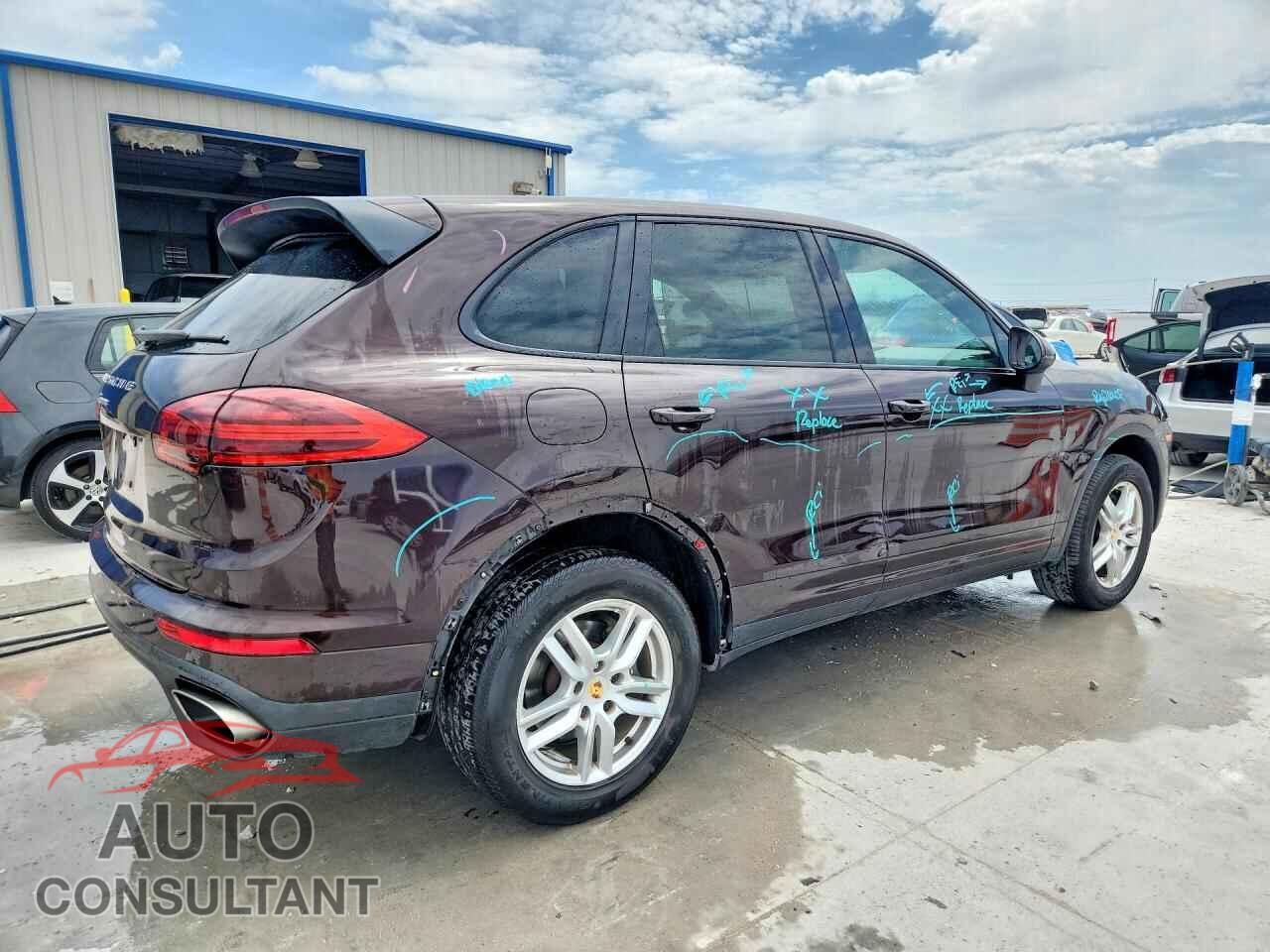 PORSCHE CAYENNE 2016 - WP1AA2A29GKA13484