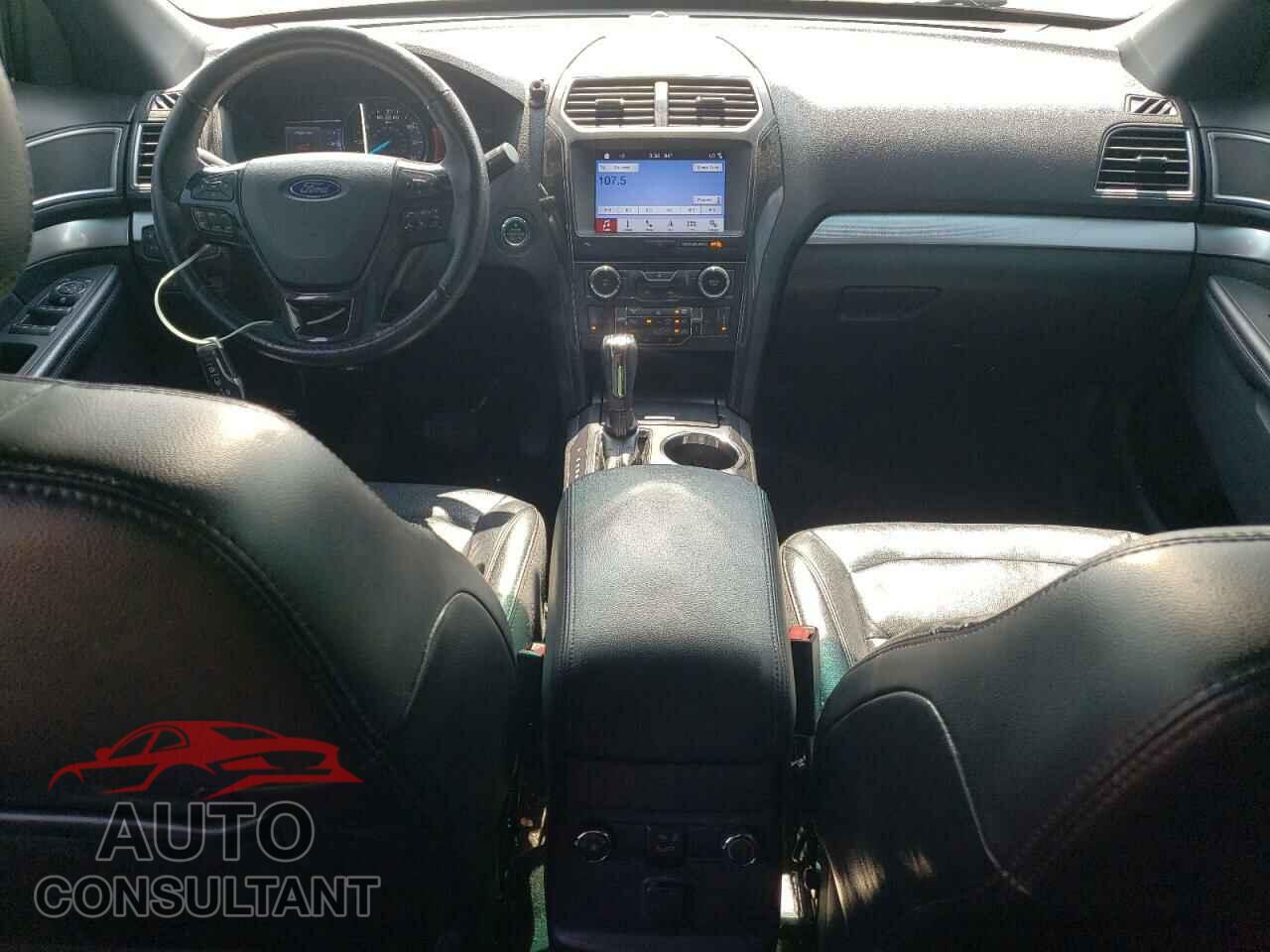 FORD EXPLORER 2017 - 1FM5K7D83HGA67909