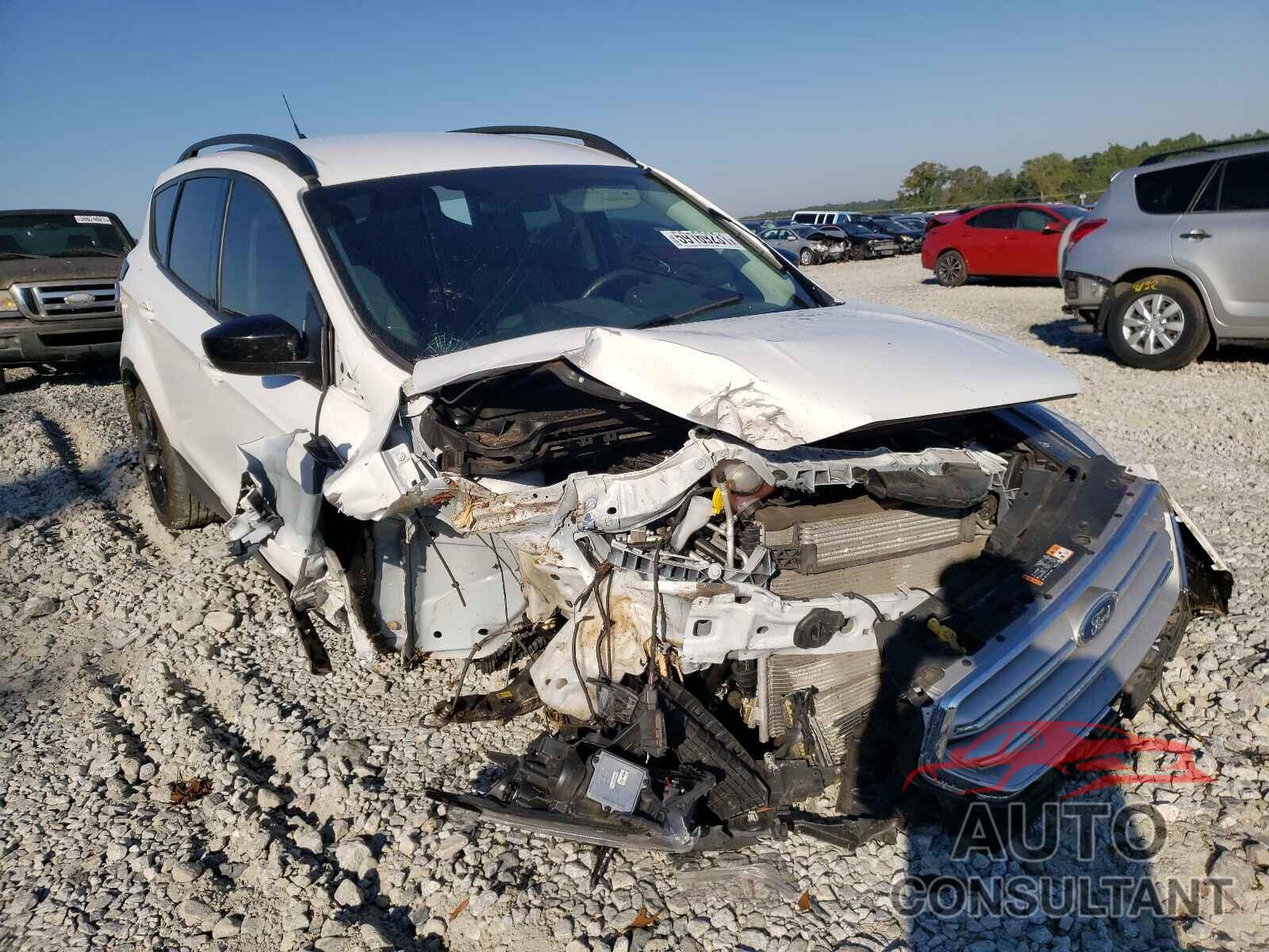 FORD ESCAPE 2019 - 1FMCU0GD8KUB29640