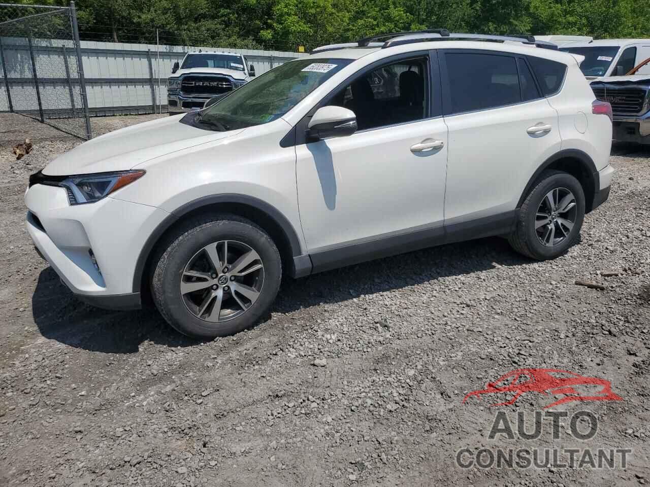 TOYOTA RAV4 2018 - JTMRFREV1JJ720210
