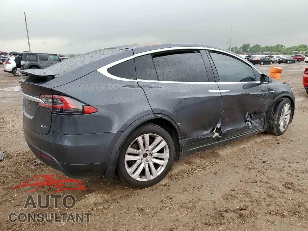 TESLA MODEL X 2016 - 5YJXCDE25GF026001
