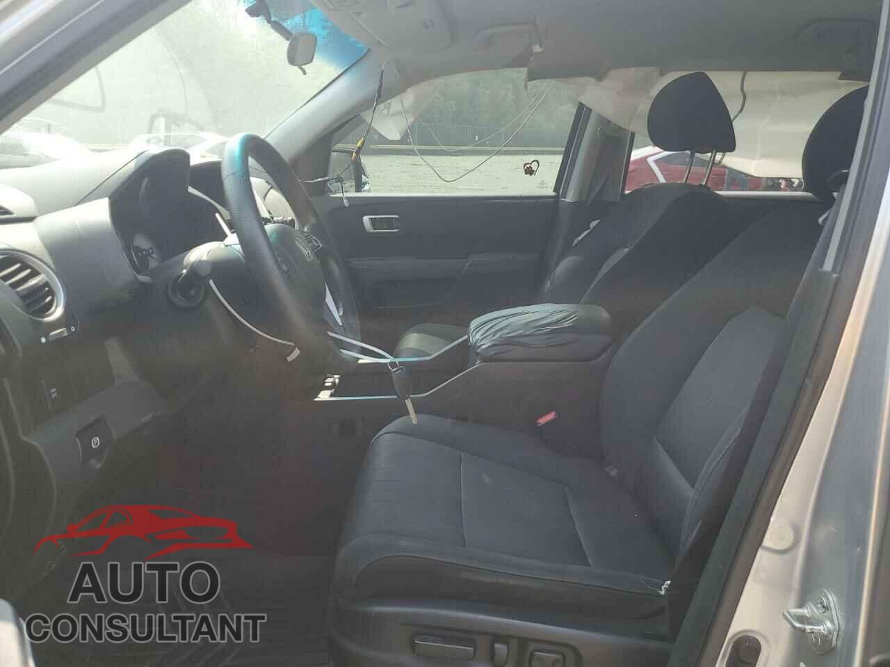 HONDA PILOT 2011 - 5FNYF4H42BB032193