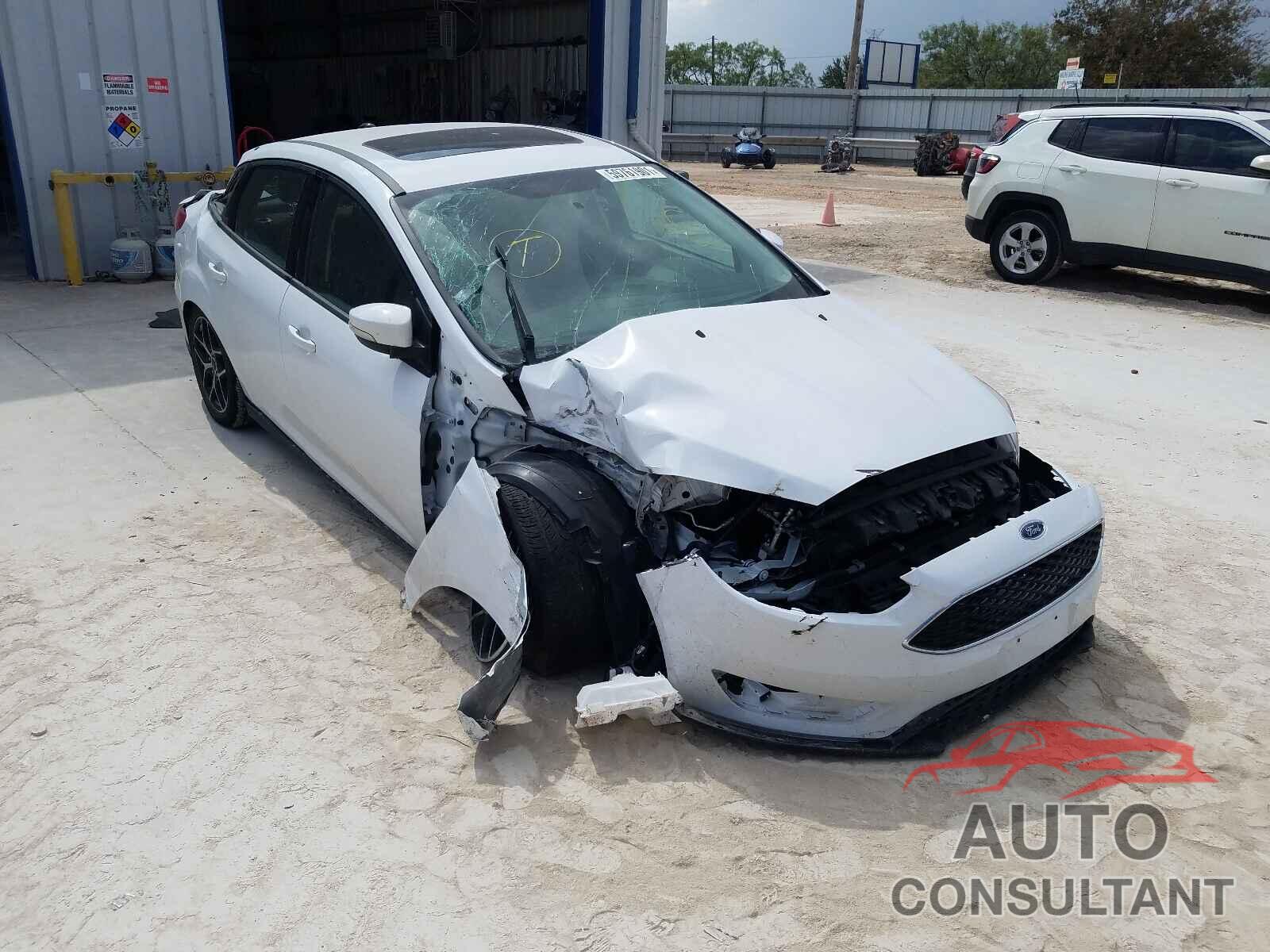 FORD FOCUS 2017 - 1FADP3H20HL332833