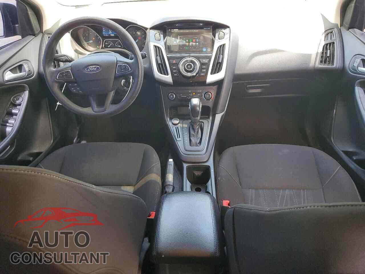 FORD FOCUS 2015 - 1FADP3K20FL221396