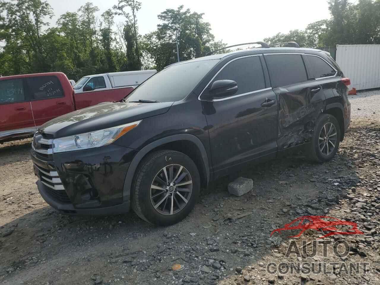 TOYOTA HIGHLANDER 2018 - 5TDJZRFH4JS547038
