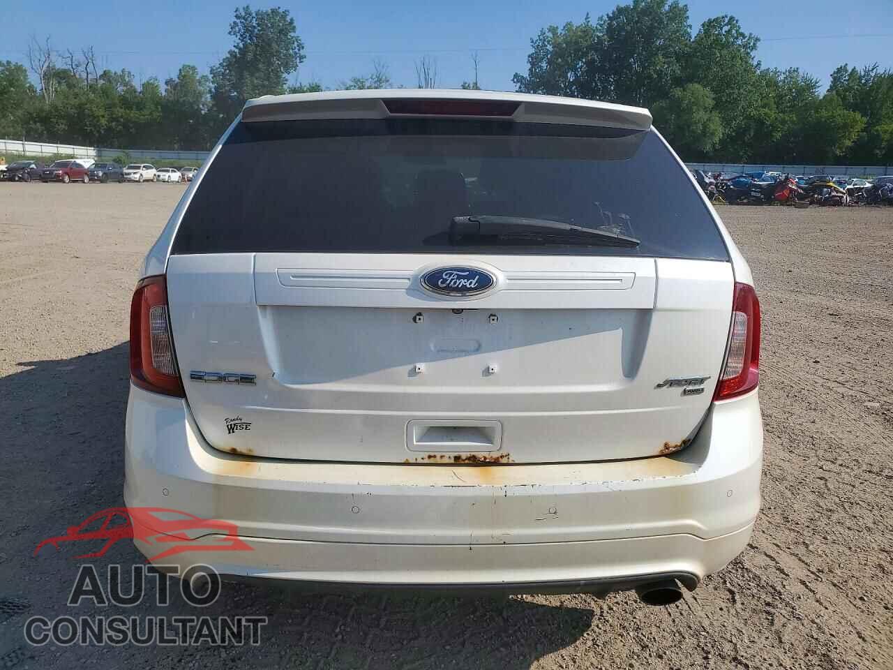 FORD EDGE 2011 - 2FMDK4AK2BBA10268