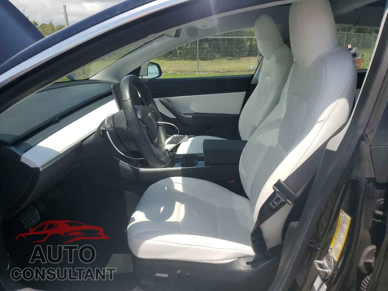 TESLA MODEL 3 2019 - 5YJ3E1EA7KF402656