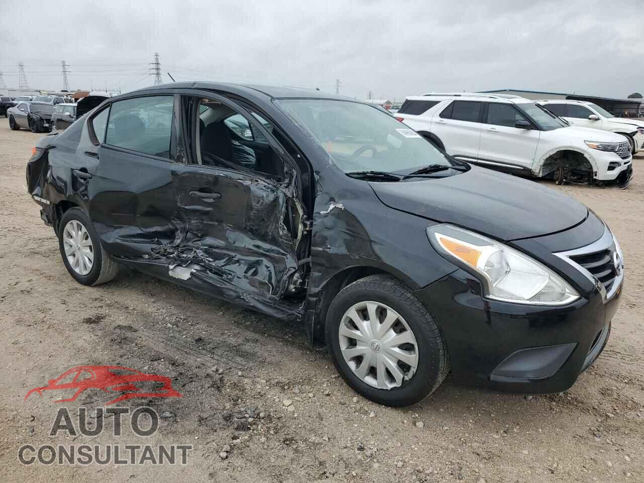 NISSAN VERSA 2017 - 3N1CN7AP1HL893915